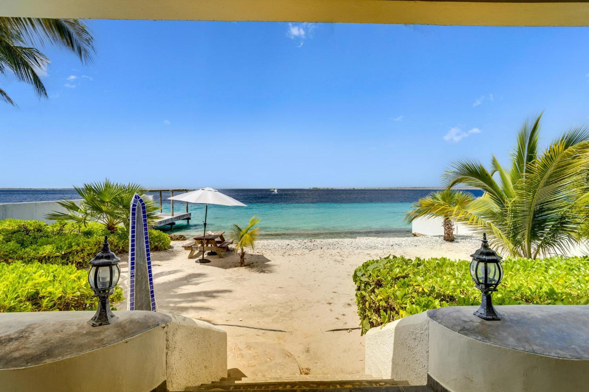 Oceanfront - Villa Port Of Call - Kralendijk  Ngoại thất bức ảnh